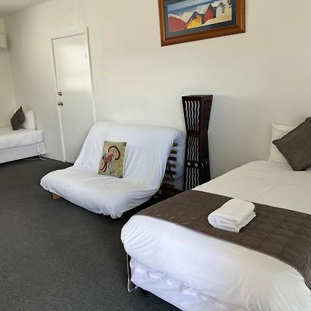 Mornington Motel Buitenkant foto